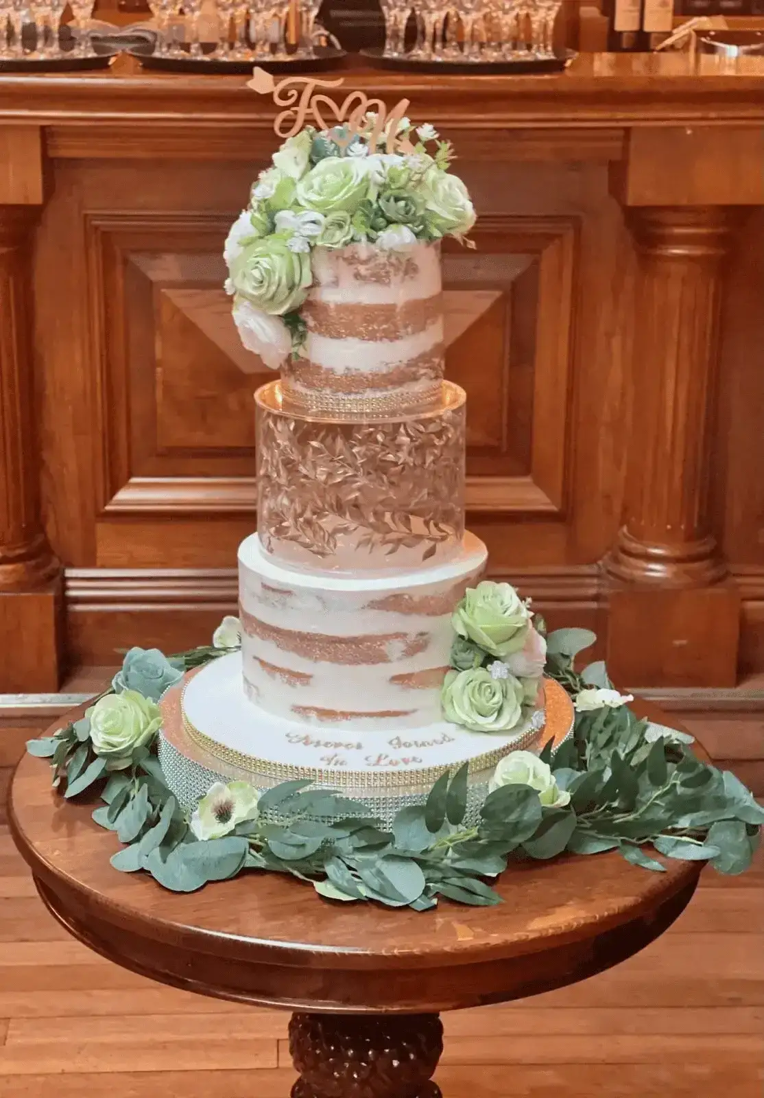 Modern minimalist wedding cake design by Vee The Cake