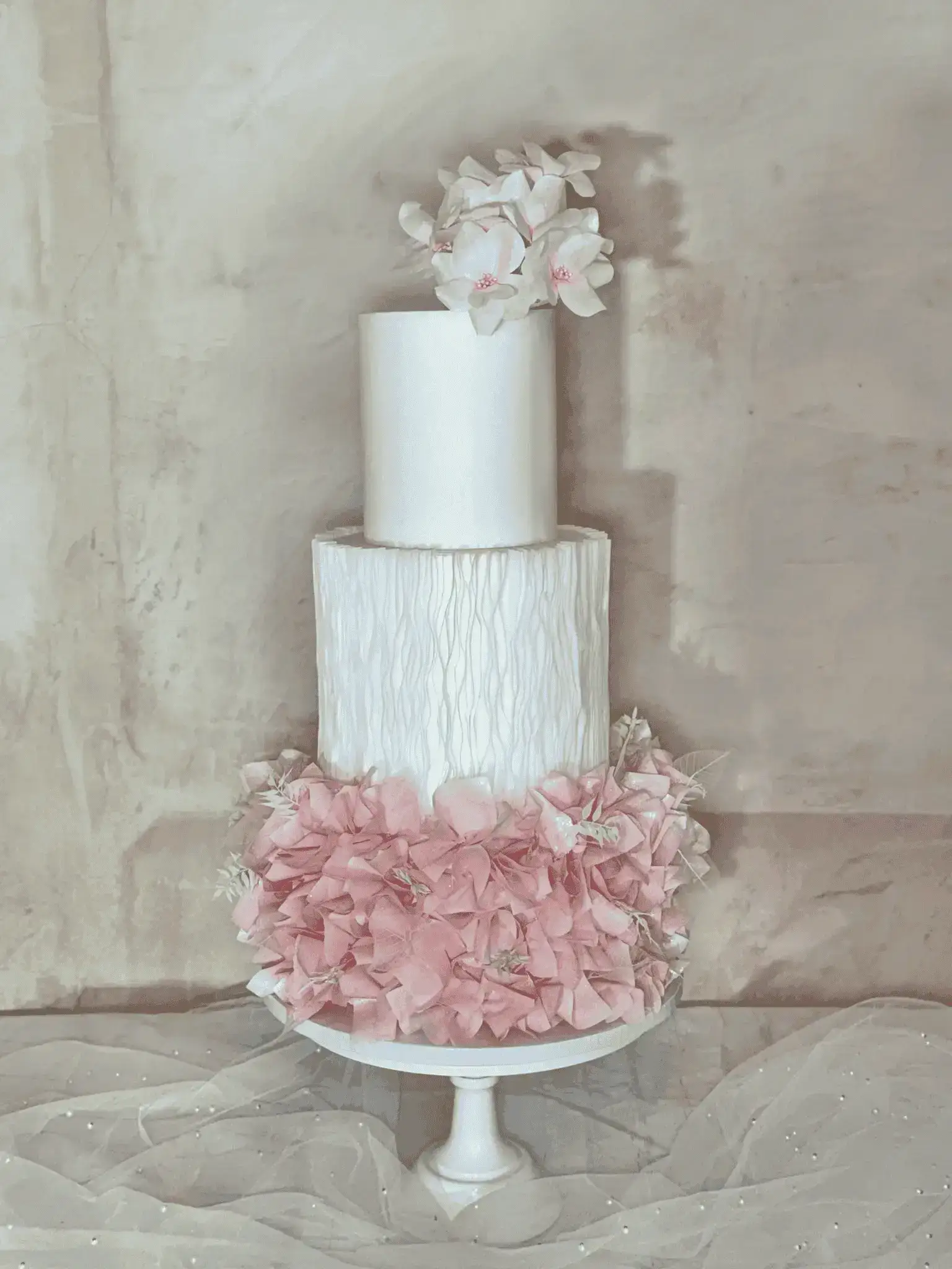 Floral wedding cake design from Nottinghamshire cake studio